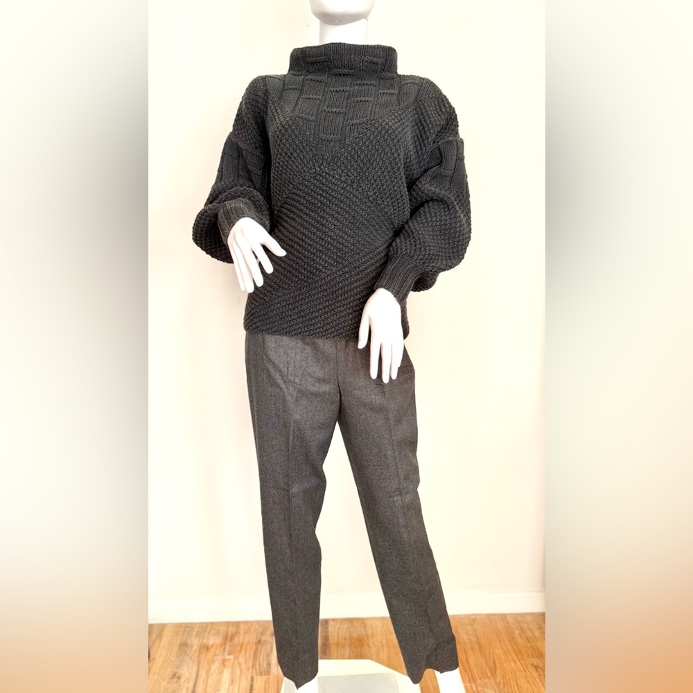 Artisan. Unique silhouette. Navy knit. 100% cotton.